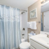 Отель Seascape 1107 2 Bedrooms 1.5 Bathroom Condo, фото 15