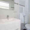 Отель Louise Uptown Apartments, фото 9