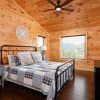 Отель Smoky Mountain Basecamp: 2 Luxe S W/ Hot Tubs 7 Bedroom Cabin, фото 7