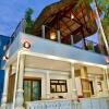 Отель Sea Splash Self Catering And La Petite Maison, фото 2