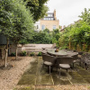 Отель Chic Wandsworth Home with Patio, фото 33