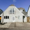 Отель Family Home in Newquay, Parking, 3 min Walk Beach, фото 17