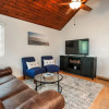 Отель Beachy 3br - 1 Block To Ocean, Near Abbott Kinney 3 Bedroom Home, фото 6
