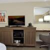 Отель Hampton Inn Madison, фото 24
