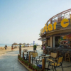 Отель Ocean Holiday Hotel, фото 1