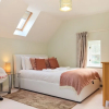 Отель The Bourton-on-the-water Place - Lovely 5bdr House With Parking + Garden, фото 7