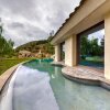 Отель Fantastic Villa With Swimming Pool - 15min TO Mont, фото 8