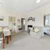 Отель The Beach House - Kapiti Coast Holiday Home, фото 10
