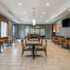 Отель Comfort Suites Near Sam Houston Race Park, фото 26