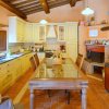 Отель Stunning Apartment in Caprese Michelangelo With 2 Bedrooms, Wifi and Outdoor Swimming Pool, фото 3
