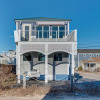 Отель Wells Beach House w/ Ocean-view Deck, фото 1
