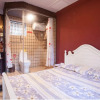 Отель Apricot Courtyard Inn, фото 1