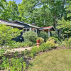 Отель Modern Dog-friendly Bungalow: Near Shanty Creek!, фото 14