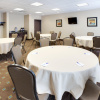 Отель Holiday Inn Express & Suites Omaha I-80, an IHG Hotel, фото 21