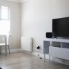 Отель Bright 1 Bedroom Home in West London W/parking!, фото 3