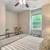 Отель Bowling Green Apartment in the Heart of Town!, фото 6