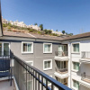 Отель Stylish & Spacious 2BR/2BATH - Fast WIFI - #1 Location - Free Parking! (FV7), фото 1