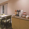 Отель La Quinta Inn by Wyndham Sheboygan, фото 19