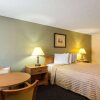 Отель Rodeway Inn & Suites, фото 7