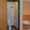 Отель Days Inn & Suites, фото 9