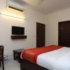 Отель OYO 9299 DLF Phase 4, фото 3