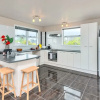 Отель Sunny Three Bedroom Delight Upper Level, фото 12