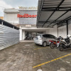 Отель RedDoorz Syariah @ Wisma Arya 2, фото 12