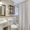 Отель Spacious Mount Kisco Home < 1 Mi to Downtown!, фото 9