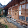 Отель Suncheon Sagyejeol Haeoreum Hanok Pension, фото 4