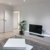 Отель Luxurious 1-bed Apartment Located in London, фото 6