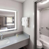 Отель Days Inn & Suites by Wyndham Vicksburg, фото 7