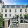 Отель Hôtel & SPA Napoléon в Фонтенбле