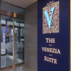Отель The Venezia Suite Hotel, фото 1