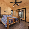 Отель Greystone Retreat 13 Bedrooms 13.5 Bathrooms Cabin, фото 8