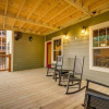 Отель Swimmin in the Smokies - Six Bedroom Chalet, фото 9