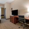 Отель Comfort Inn & Suites, фото 34