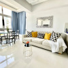 Отель Luxury 1br , Pool, Gym, Close Agora Mall, фото 6