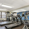 Отель Comfort Suites Hanes Mall, фото 28