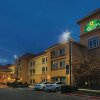 Отель La Quinta Inn & Suites by Wyndham Fresno Northwest, фото 32