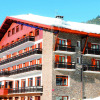 Отель Hôtel Vacances Bleues Les Chalets du Prariand, фото 1