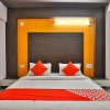 Отель OYO 28444 Hotel Ab Apple, фото 17