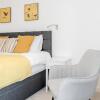 Отель 2 Bedroom Top Floor Grosvenor's Luxury Apartment - 5 mins Walk to the Station, Free WiFi, фото 15