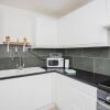 Отель 2 Bedroom Flat In Stepney Green, фото 5