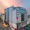 Отель Echarm Hotel (Hezhou Shizhen Square), фото 3