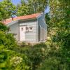 Отель Holiday home Loevesteijn - Ouddorp, garden with terrace, 1000 meters from the beach and dunes - not , фото 1