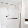 Отель Days Inn & Suites - Sugar Land, фото 10