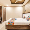 Отель OYO 4324 Hotel Emerald Manor, фото 11