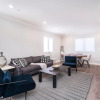 Отель Brand NEW Modern Luxury 3bdr Townhome In Silver Lake, фото 12
