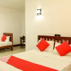 Отель OYO 106 Hotel 12, фото 3