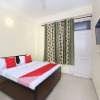 Отель OYO 13805 Home Naphey Singh 1Bhk, фото 3
